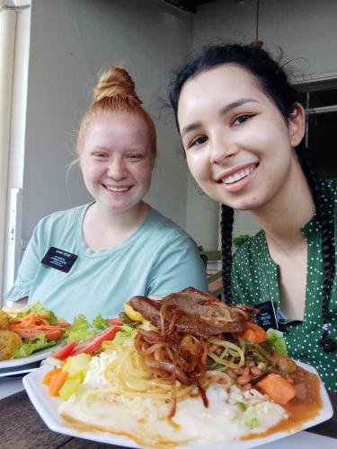 Alyssa and Sister Perri with somw good looking food