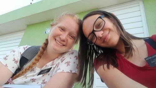 A selfie of Alyssa and Sister Leopoldes