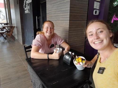 Alyssa and Sister Fuller with Acai bowls