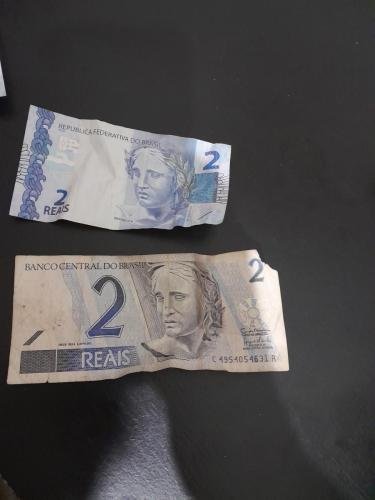 Different versions of the same reales that Alyssa received