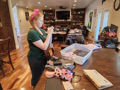 Alyssa tries to remind herself how to use a regular camera