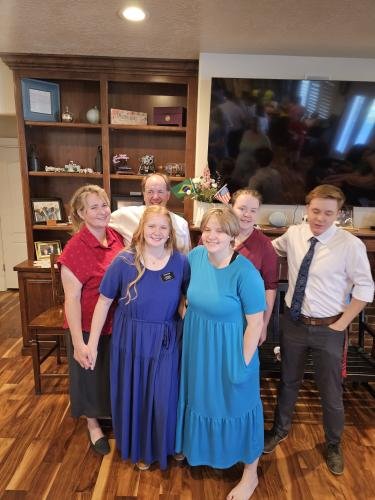 Family-Photo-at-Open-House-7