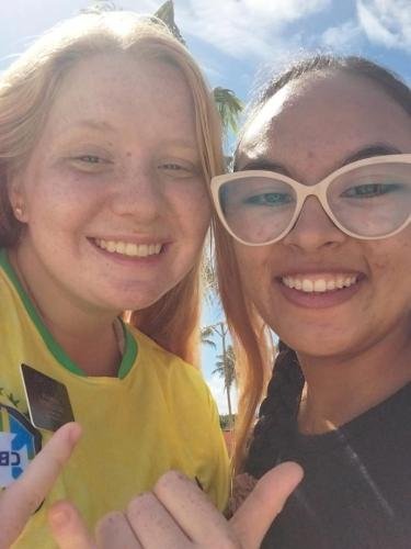 Alyssa with another sister in a selfie