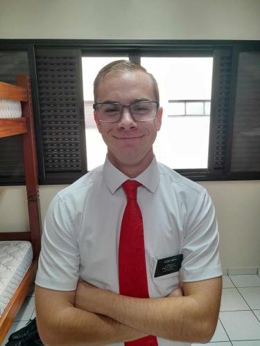 Elder Ronald Smith looking like Robert Parr's boss from The Incredibles